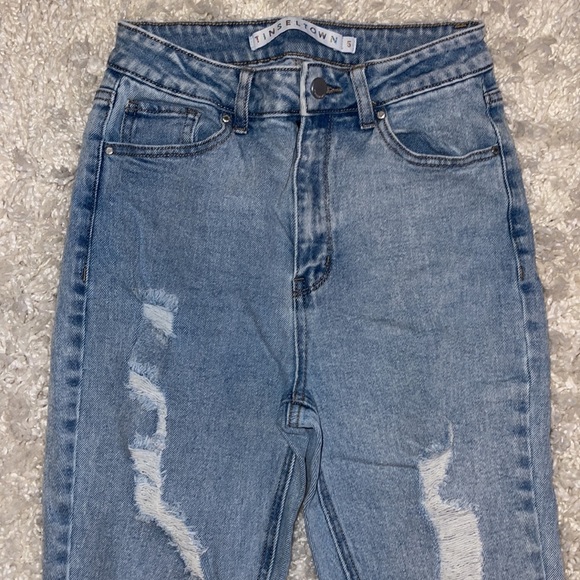 Juniors distressed/ripped denim jeans size:5 - Picture 4 of 5